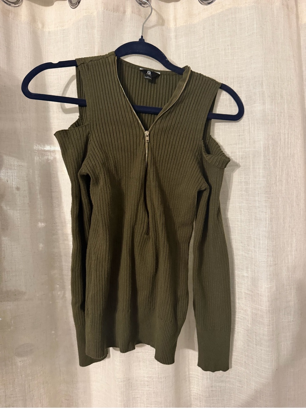 G by Guess Olive Ribbed Cold-Shoulder Zip Sweater